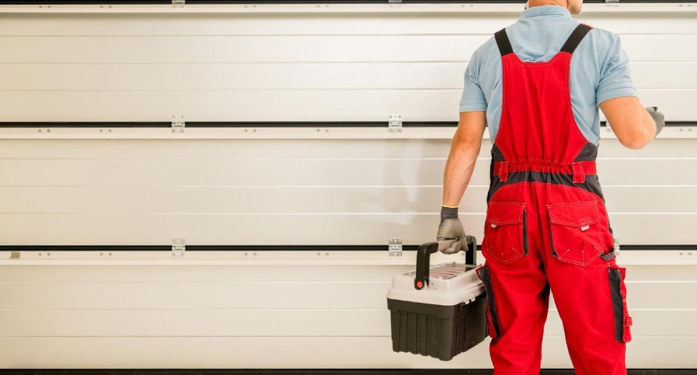 why your garage door won’t open or close